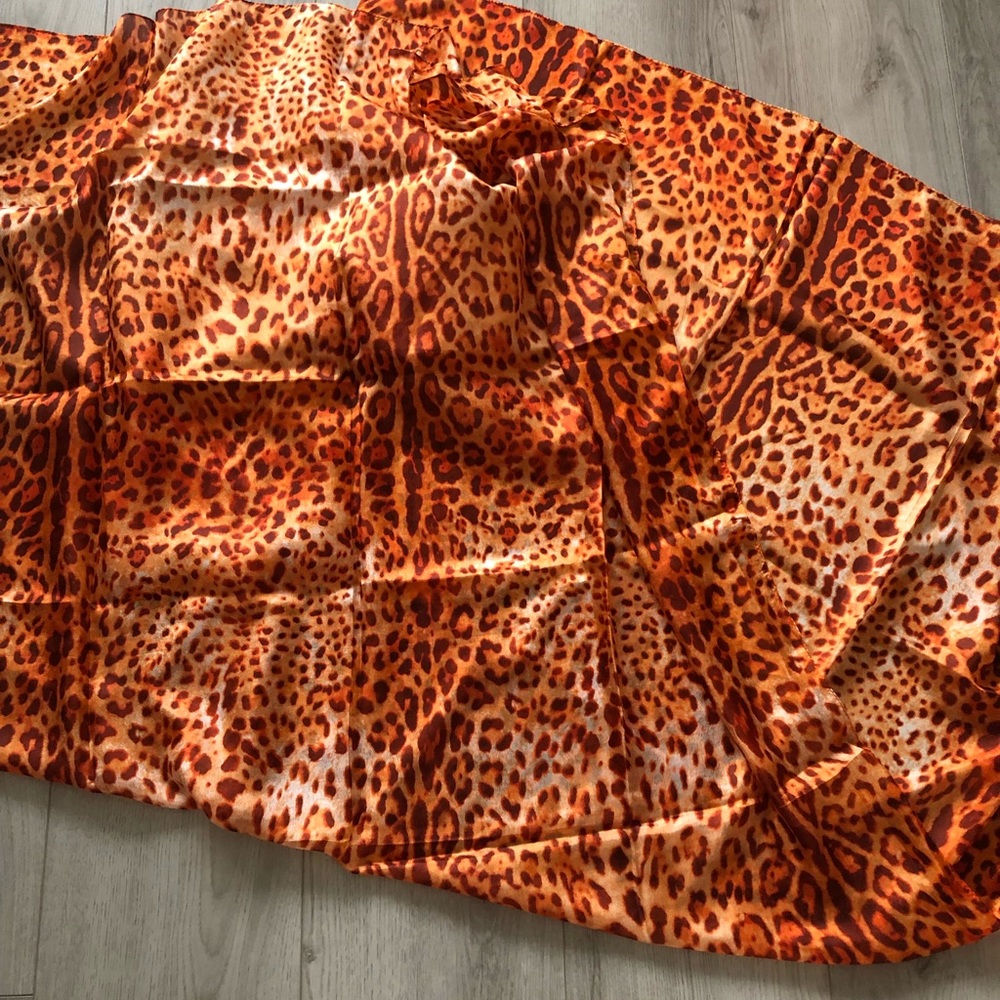 Silk scarf leopard print orange 74”by 44”, Italy - Picture 6 of 6